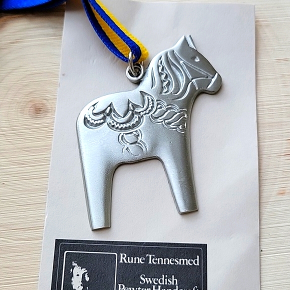 Rune Tennesmed Swedish Pewter Dala Horse Ornament Pendant - Picture 3 of 5